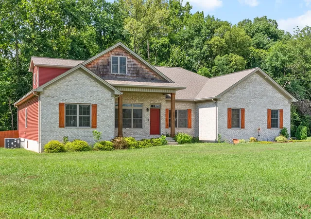 4th image of 1241 Emerson Cir, Hopkinsville, KY 42240 | MLS# 2918007