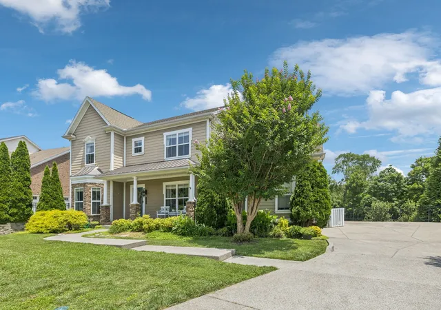 Photo 3 of Sale Pending at 104 Lodge Hall Rd, Nolensville, TN 37135 | MLS# 2920782 | Listing updated on 2025-08-15