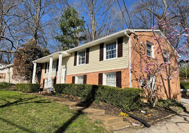 1st image of 304 Bonnahurst Dr, Hermitage, TN 37076 | MLS# 2921249
