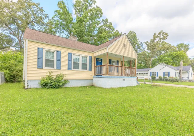 2nd image of 129 N Moore Road, Chattanooga, TN 37411 | MLS# 3001260