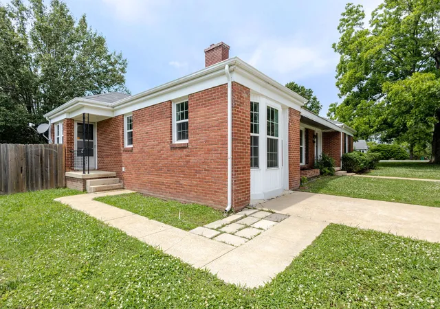 Photo 3 of Single family home for sale at 238 Elm Ave, Lewisburg, TN 37091 | MLS# 3224690 | Listing updated on 2026-08-31