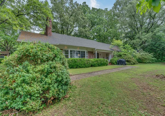3rd image of 240 Dogwood Dr, Winchester, TN 37398 | MLS# 2920631