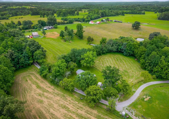 3rd image of 351 Martin Rd, Smithville, TN 37166 | MLS# 2921211