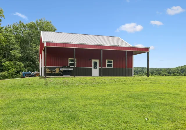 5th image of 129 Taylor Phillips Rd, Hohenwald, TN 38462 | MLS# 2921370