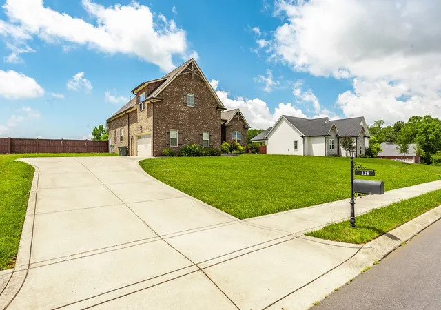 2nd image of 128 Bloomsbury Dr, Portland, TN 37148 | MLS# 2921544