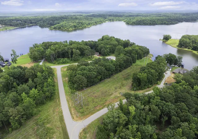 Photo 4 of Land for sale at 0 Shoreline Dr, Huntingdon, TN 38344 | MLS# 2922326 | Listing updated on 2026-06-25