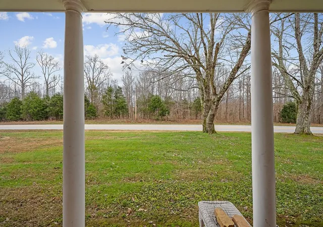 Homes for sale in Gainesboro, TN | 1385 York Hwy, Gainesboro, TN 38562 | MLS# 2922504