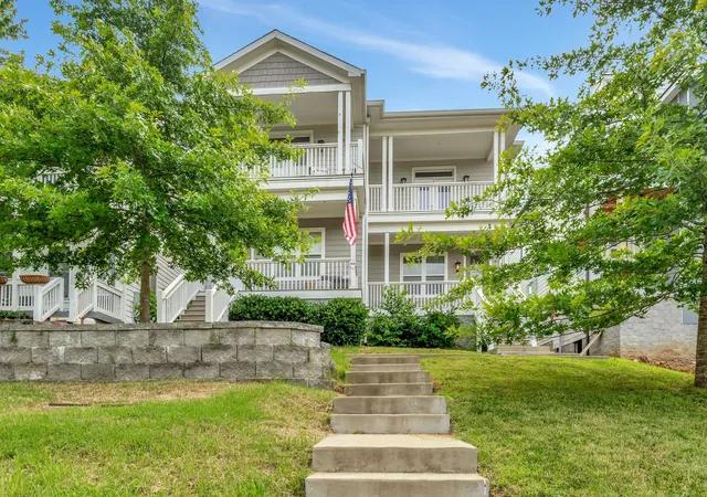 2nd image of 2112 11th Ave N #A, Nashville, TN 37208 | MLS# 2923189