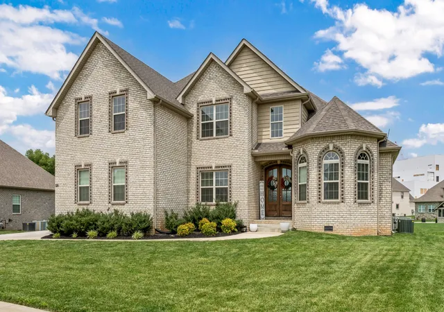 2nd image of 329 Clarabelle Ln, Clarksville, TN 37040 | MLS# 2923269