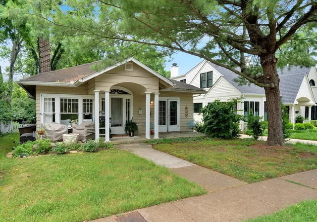 1st image of 2609 Sunset Pl, Nashville, TN 37212 | MLS# 2932116