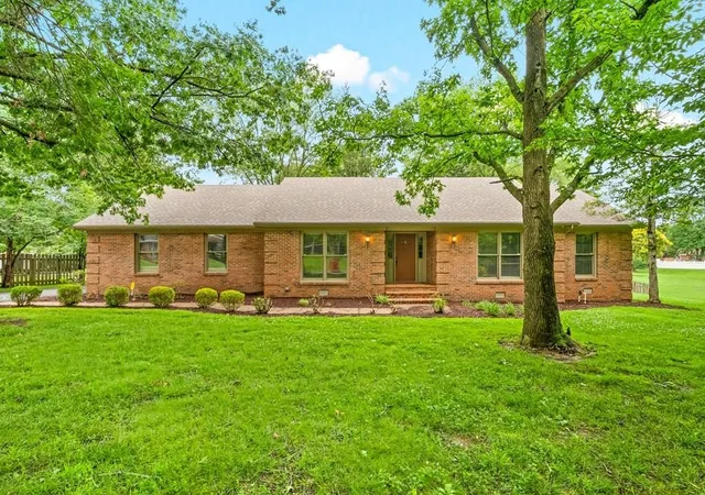 1st image of 227 Crossbow Ct, Hopkinsville, KY 42240 | MLS# 2924773
