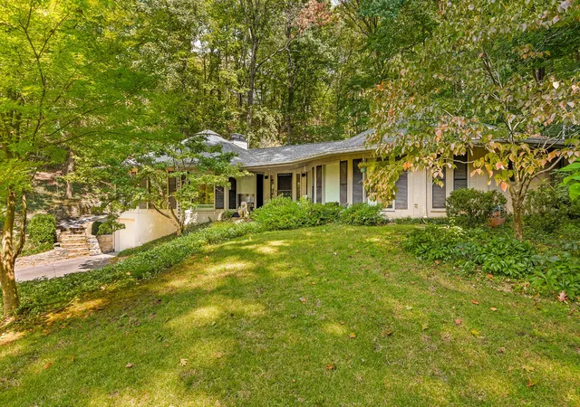 2nd image of 5856 Beauregard Dr, Nashville, TN 37215 | MLS# 2942318