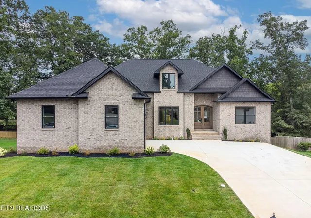 1st image of 591 Yosemite Dr Dr, Lenoir City, TN 37771 | MLS# 2925185