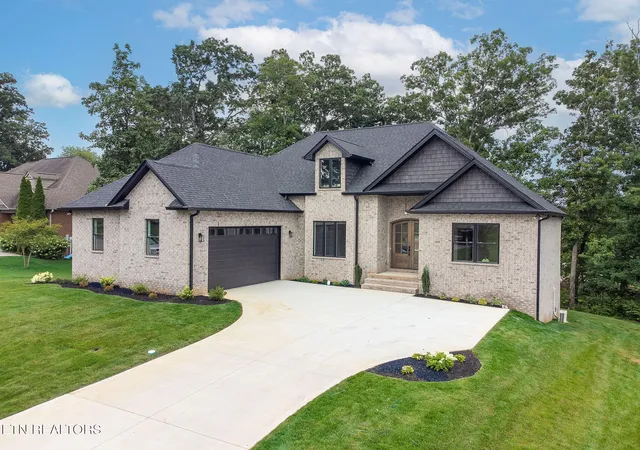 2nd image of 591 Yosemite Dr Dr, Lenoir City, TN 37771 | MLS# 2925185