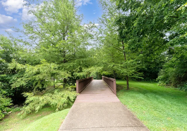 2nd image of 4000 Shadow Grn Dr, Franklin, TN 37064