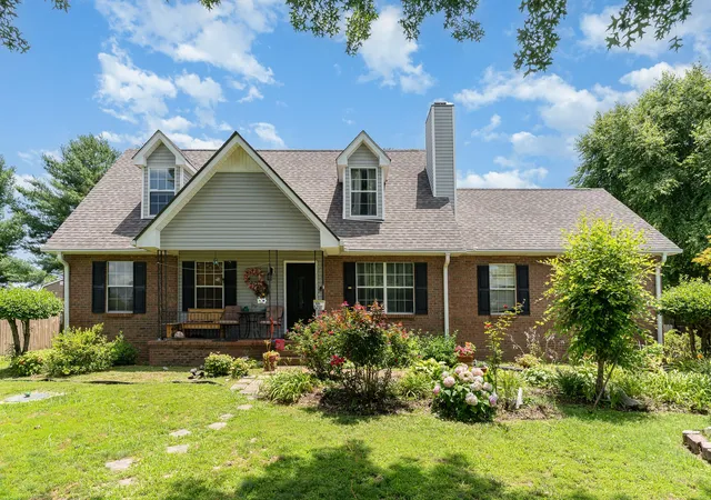 1st image of 102 Dawn Ct, White House, TN 37188 | MLS# 2925951