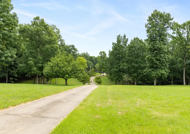 Homes for sale in Loretto, TN | 599 Countryside Dr, Loretto, TN 38469 | MLS# 2929004