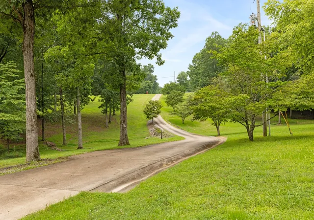 Homes for sale in Loretto, TN | 599 Countryside Dr, Loretto, TN 38469 | MLS# 2929004