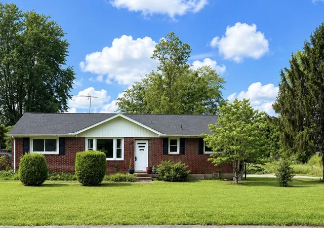 2nd image of 122 Bluff View St, Ashland City, TN 37015 | MLS# 3261416