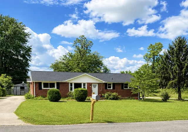 3rd image of 122 Bluff View St, Ashland City, TN 37015 | MLS# 3261416