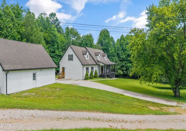3rd image of 118 Jones Rd, Harriman, TN 37748 | MLS# 2927886