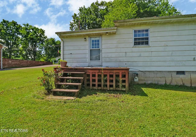 Homes for sale in Jamestown, TN | 110 Clark Ave, Jamestown, TN 38556 | MLS# 2929502