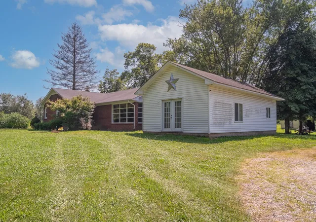 3rd image of 1539 Old Florence Rd, Lawrenceburg, TN 38464 | MLS# 2929768