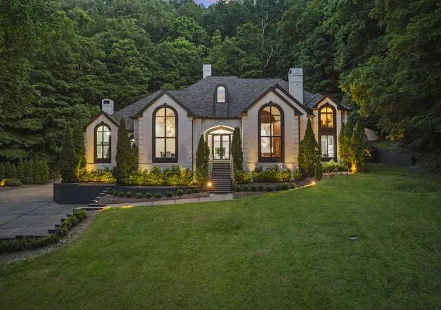 1st image of 31 Annandale, Nashville, TN 37215 | MLS# 2931616
