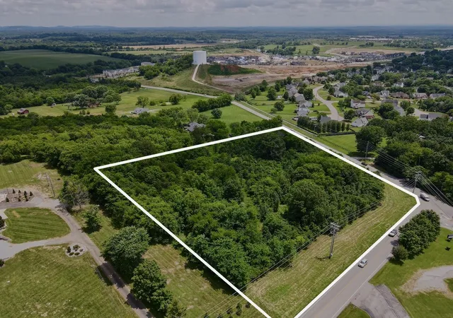 Photo 2 of Sale Pending at 0 Thompsons Sta Rd E, Thompson's Station, TN 37179 | MLS# 2930085 | Listing updated on 2026-07-08