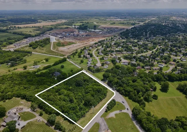 Photo 3 of Sale Pending at 0 Thompsons Sta Rd E, Thompson's Station, TN 37179 | MLS# 2930085 | Listing updated on 2026-07-08