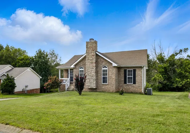 2nd image of 65 West Dr, Clarksville, TN 37040 | MLS# 2940807