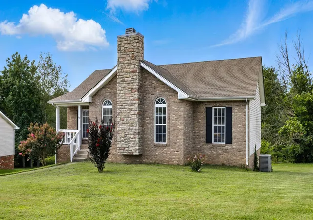 1st image of 65 West Dr, Clarksville, TN 37040 | MLS# 2940807