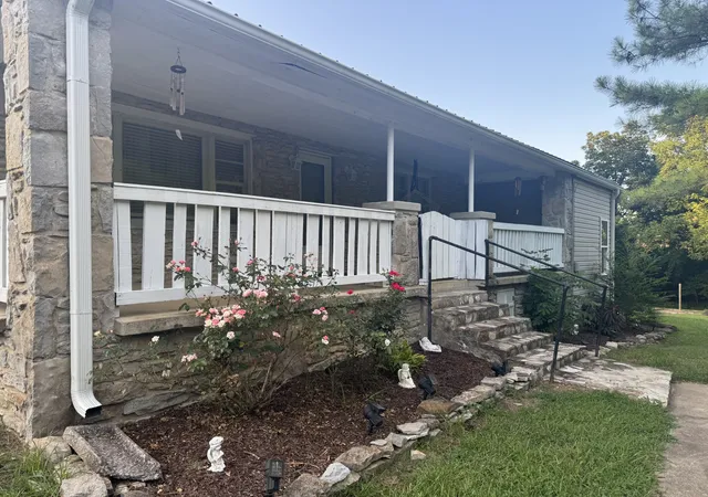 Homes for sale in Fayetteville, TN | 115 Brookside Dr, Fayetteville, TN 37334 | MLS# 2958167