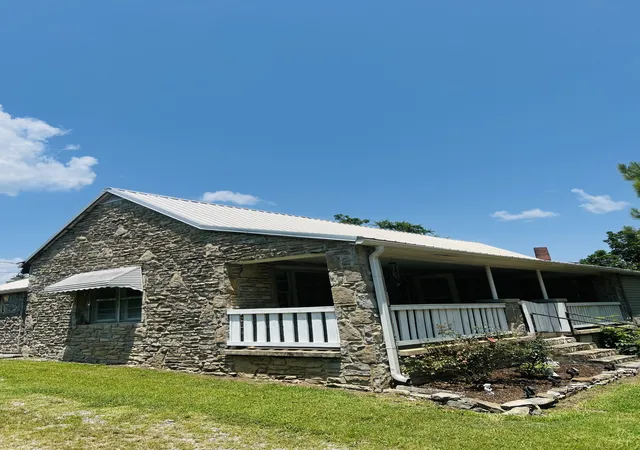 Homes for sale in Fayetteville, TN | 115 Brookside Dr, Fayetteville, TN 37334 | MLS# 2958167