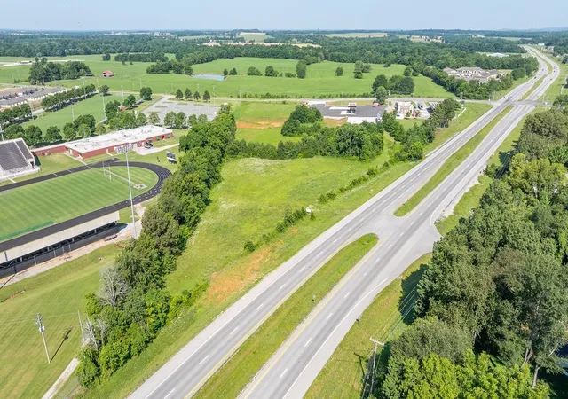 2nd image of 9504 Eagle Way Bypass, Hopkinsville, KY 42240 | MLS# 2937618