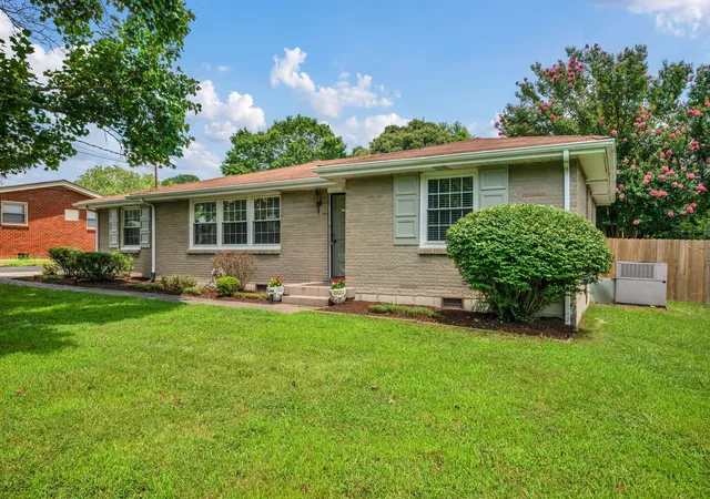 3rd image of 115 Newport Dr, Old Hickory, TN 37138 | MLS# 2942404