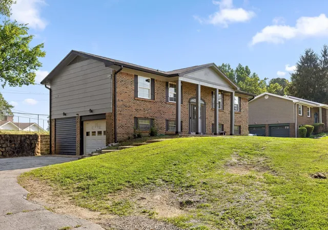 Photo 26 of Single family home for sale at 4726 Tarpon Trl, Chattanooga, TN 37416 | MLS# 2938840 | Listing updated on 2025-09-19
