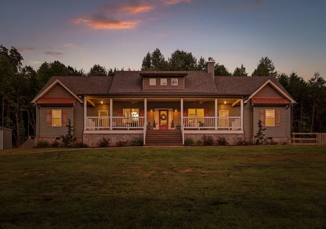 Photo 2 of Single family home for sale at 406 Green Brier Lane, Dunlap, TN 37327 | MLS# 2940449 | Listing updated on 2025-11-04