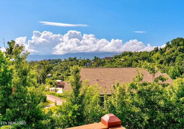 50th image of 809 Wattle Blossom Way, Gatlinburg, TN 37738 | MLS# 3510272