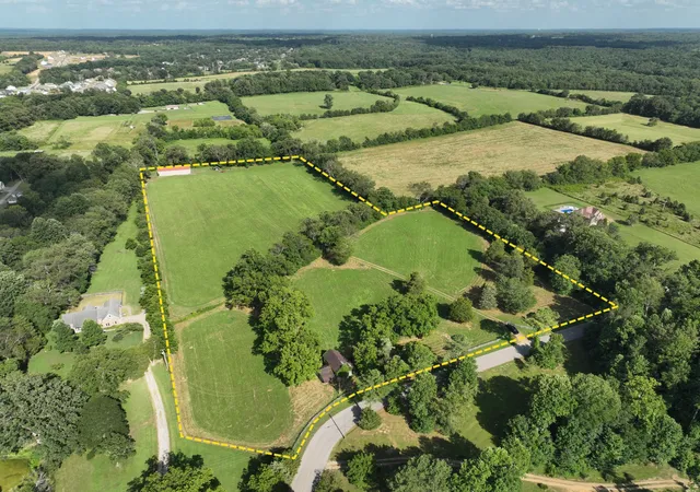 1st image of 7371 Sugar Camp Hollow Rd, Fairview, TN 37062 | MLS# 2941791