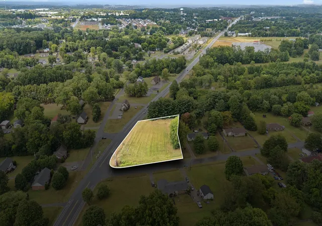2nd image of 100 Rolling Acres Dr, White House, TN 37188 | MLS# 2976261
