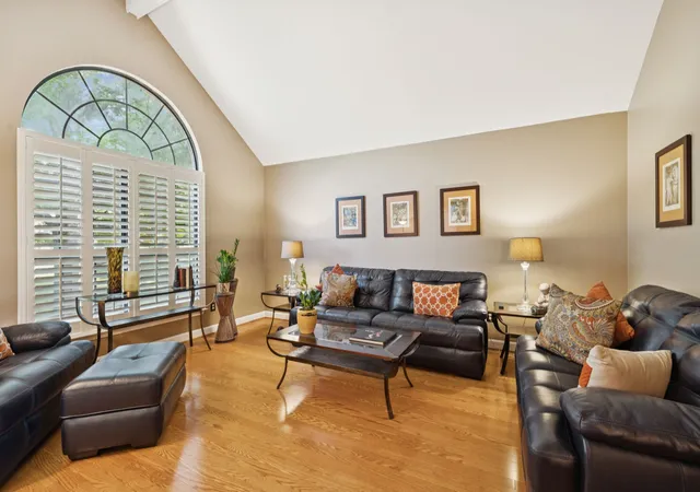 Homes for sale in Nashville, TN | 9225 Sawyer Brown Rd #9225, Nashville, TN 37221 | MLS# 2945394
