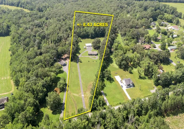 2nd image of 2031 W Lincoln St, Tullahoma, TN 37388 | MLS# 2943646