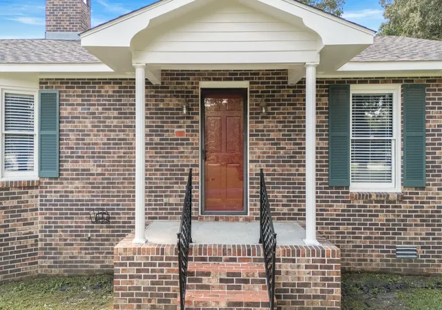 4th image of 2031 W Lincoln St, Tullahoma, TN 37388 | MLS# 2943646