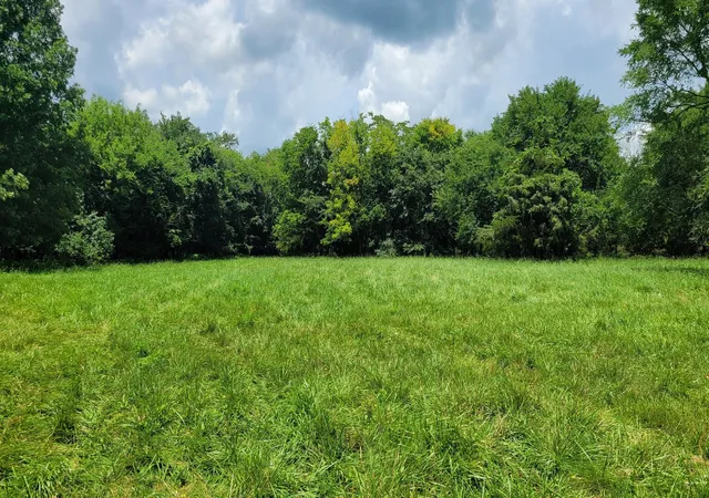 2nd image of 12 Dixon Rd, Shelbyville, TN 37160 | MLS# 2943092