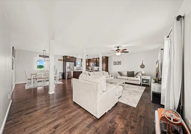 Photo 4 of Single family home for sale at 366 S Bunker Hl Rd, Sparta, TN 38583 | MLS# 2943751 | Listing updated on 2025-11-03