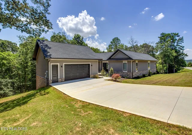 2nd image of 10001 Scenic View Dr, Loudon, TN 37774 | MLS# 2975901