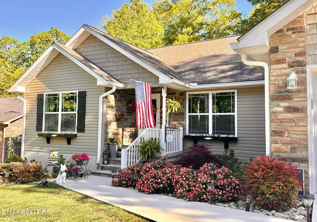 2nd image of 311 Lakeview Dr, Crossville, TN 38558 | MLS# 2969337