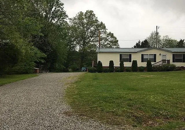 Homes for sale in Greenbrier, TN | 6273 Greenbrier Cemetery Rd, Greenbrier, TN 37073 | MLS# 2944353