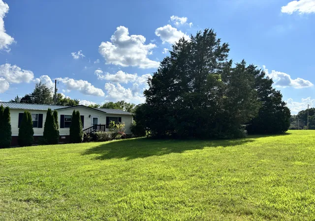 Homes for sale in Greenbrier, TN | 6273 Greenbrier Cemetery Rd, Greenbrier, TN 37073 | MLS# 2944353